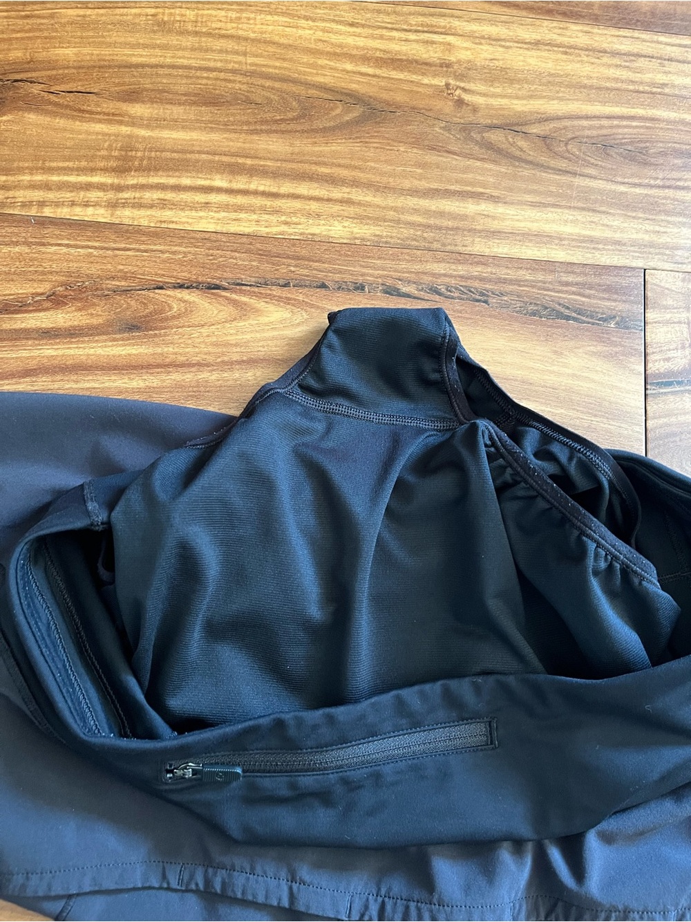 Lululemon Speed Up Shorts - Picture 5 of 8